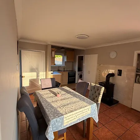 2 Bedroom House - Assumpta Place