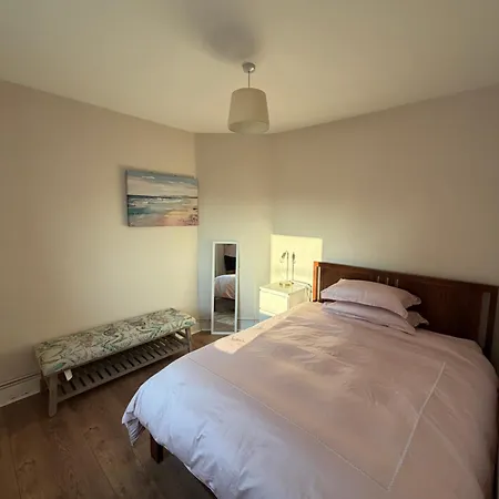 2 Bedroom House - Assumpta Place *